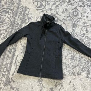 🚨LULULEMON zip up sweatshirt/jacket EUC🚨